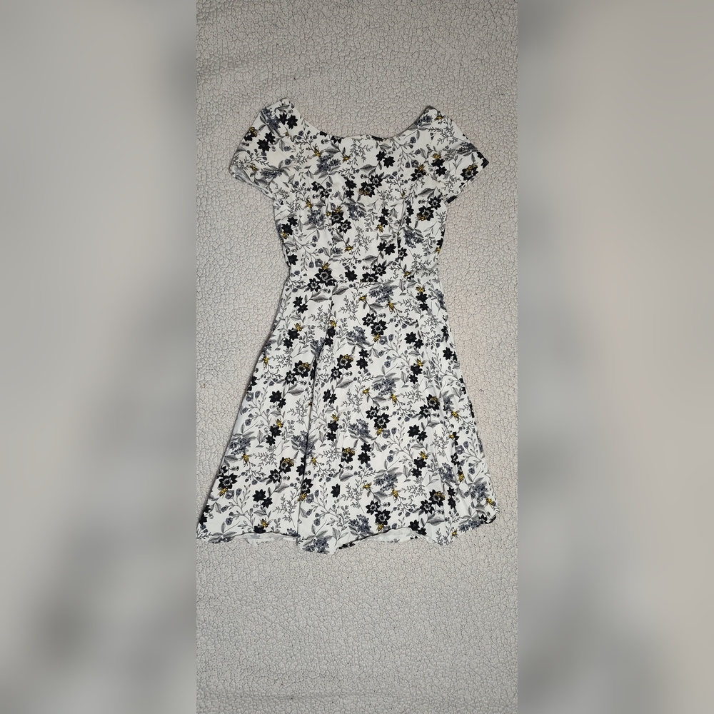 Ixia Black and White Floral Bee Midi Dress Women's Small